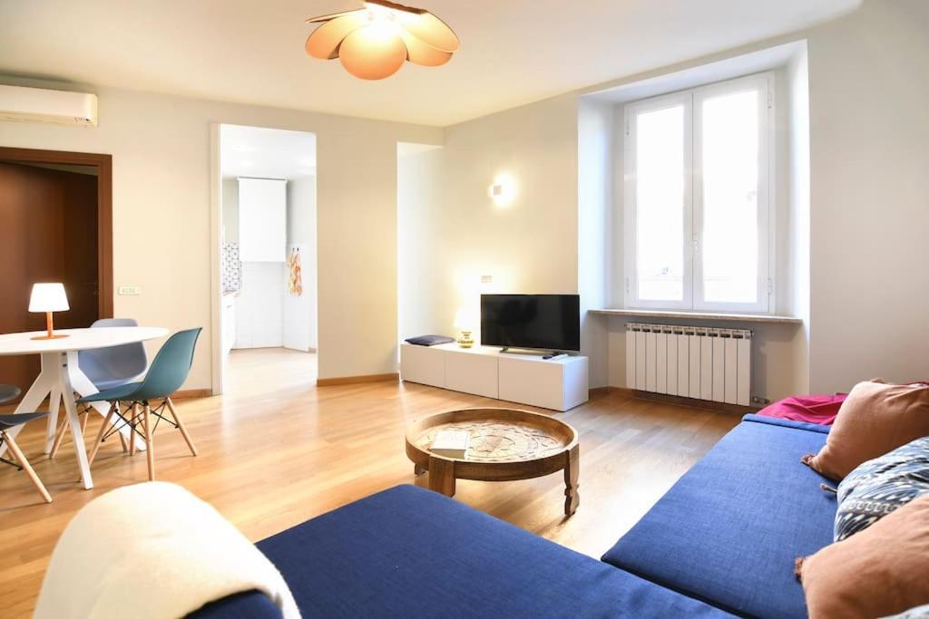 Apartamento Porta Genova Bilocale Di Charme Milán Exterior foto